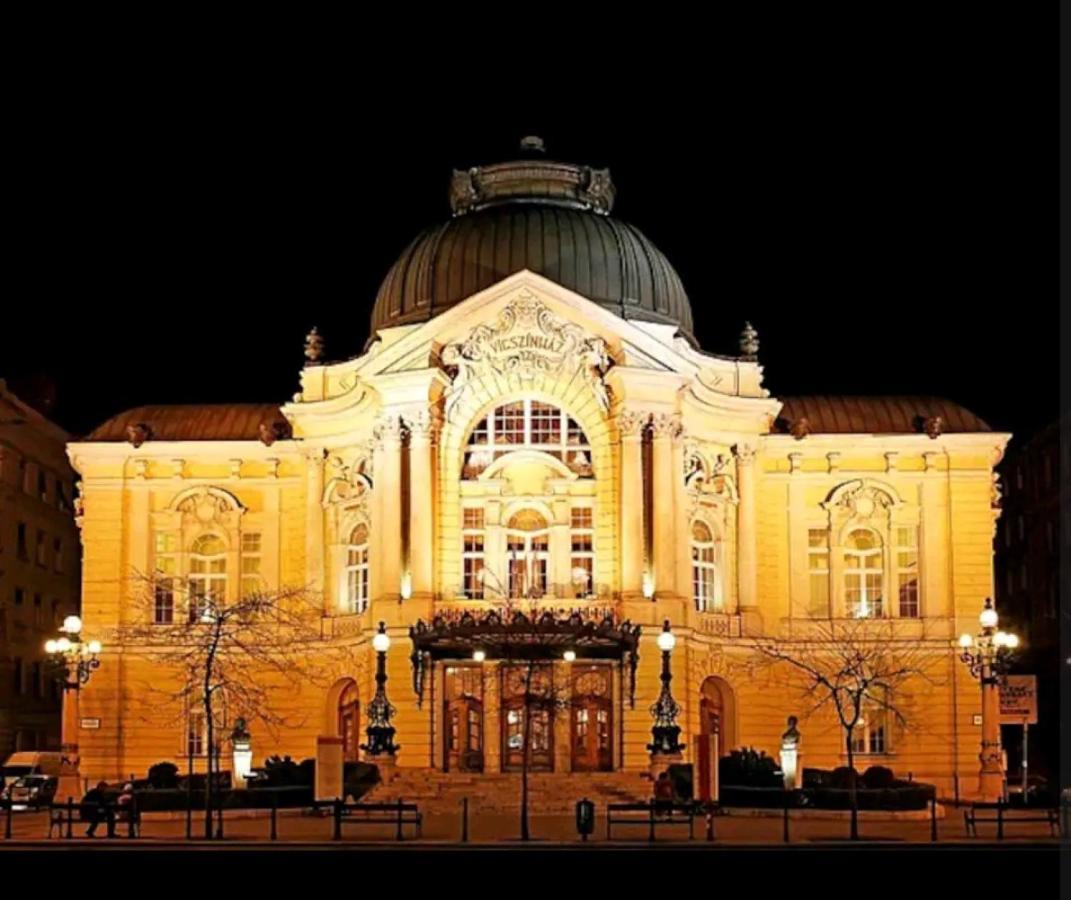 Riverside Mansion Budapest Exterior photo
